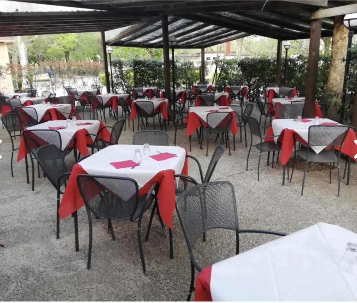 Chalet Camping River Italie Met 2 Slaapkamers Ameglia Ngoại thất bức ảnh
