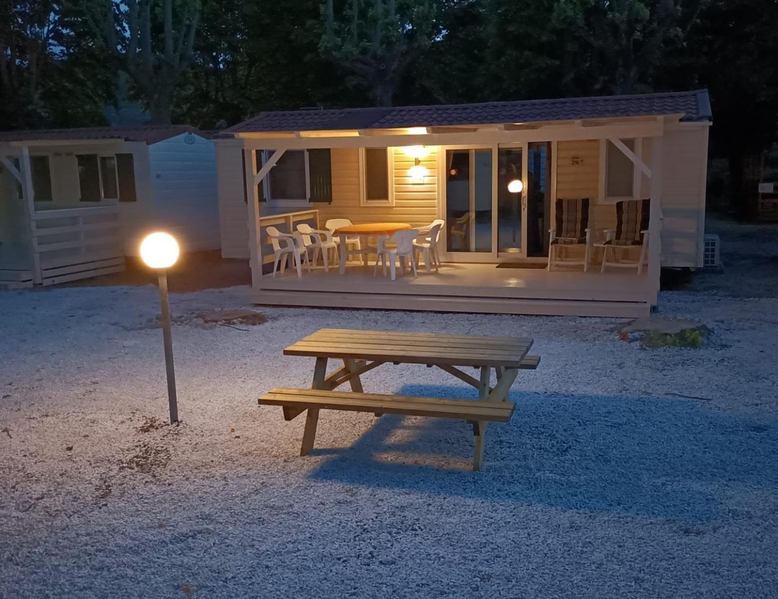 Chalet Camping River Italie Met 2 Slaapkamers Ameglia Ngoại thất bức ảnh